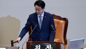조정식 “본회의 정례화…상임위 통과 법안, 회기 내 처리 원칙”