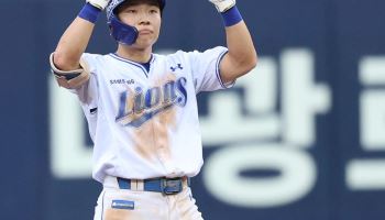 1회에만 8득점…삼성, KIA 에이스 올러 무너뜨리고 12-5 대승
