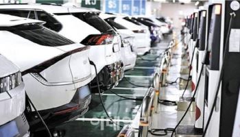 내일(8월)부터 전기차 충전요금 개편…완속 이용자 연 14만원 아낀다