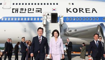 李대통령, 獨 프랑크푸르트 도착…현지 동포 만날 예정