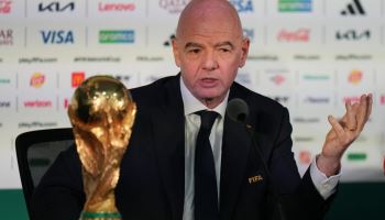 UEFA, 인판티노 FIFA 회장에 '법적조치 검토' 서한