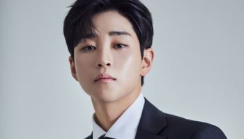 [단독]'만능 엔터테이너' 딘딘, 슈퍼벨컴퍼니와 동행 지속…'재계약 체결'