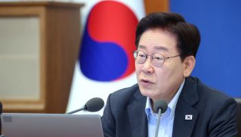 李대통령, 연일 폭염에 “국가 재난 사태로 보고 총력 기울여야”
