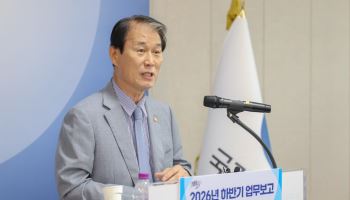 보훈부 "노태우 참배 계획 없다"…권오을 장관 발언 논란 '진화'