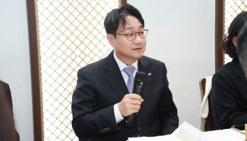 LH 신임 사장 "주택 공급 속도 낼 것…강남 사옥, 청년 주거공간으로"