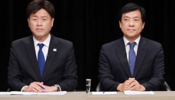 굳히기냐 뒤집기냐...최고위원 5위 자리두고 김용 vs 이성윤 혈투