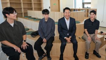 오세훈 "폐버스 개조, 황당 아이디어…청년 주거 사다리 지킬 것"
