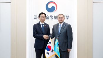 배경훈 부총리, 카자흐스탄 장관과 AI·과학기술 협력 논의