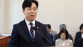 '52시간 예외' 두고 산업부·노동부 또 충돌…"신중해야"vs"논의 중"