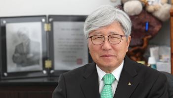 “참전수당, 다시 나라 위해 뛸 선수들에”…이인정 회장 2년째 후원