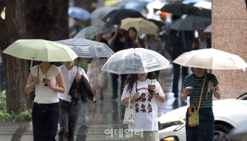 최대 40㎜ 소나기 내리는 말복…"우산 챙기세요"[오늘날씨]