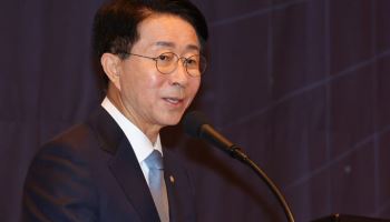 조정식 의장 "민주 새 지도부, 대화로 협치 문화 만들어 달라"