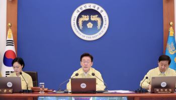 [속보] 李 “전작권 임기 내 환수 차질 없이…핵잠 속도 내달라”