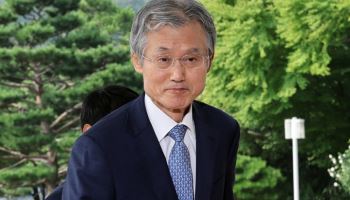'대법관 서면제청' 조희대 탄핵 '글쎄'…"사법부 대혼란은 불가피"