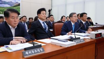 박충권 "북한이 주적 맞나"…정동영 "위협이다"