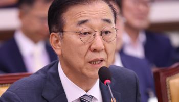 김윤덕 “공원 전체 녹지에 집 짓는 건 말 안 돼... 공론화 거칠 것”