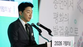 “주차장도 없는데 처벌부터”…靑, 이륜차 과태료에 제동