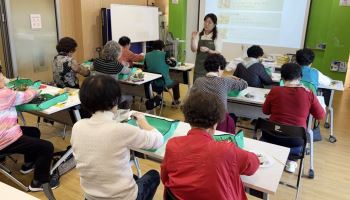 성동구, 어르신 위한 '찾아가는 정원치유 프로그램' 운영 [동네방네]