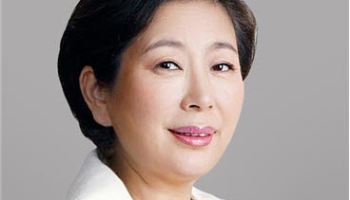 "고객 신뢰는 임직원 건강에서 시작"…현정은 회장, 여름 보양식 전달