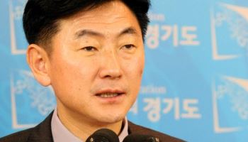 "오늘 표 얻고, 내일 청년들에 청구서 보내선 안돼"