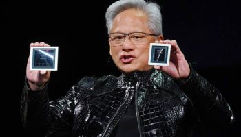 美규제에 꼬이는 엔비디아 中전략…H200 팔면서 “중국 전용칩 없다”