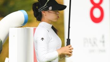 [골프IN화보] 황정미, BC카드 한경 KLPGA 챔피언십 8번홀 티샷 장면