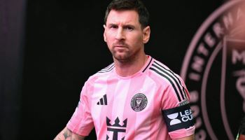 상대 선수 얼굴 때린 메시, MLS 벌금 징계 받아