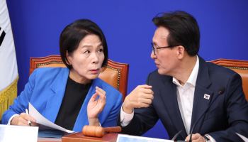 최민희 "대통령 열심히 일하는데 지지율 급락…언론 비난 탓"