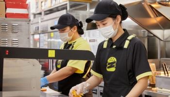 노브랜드 버거, 여성 점주 52% 늘었다…3곳 중 1곳 운영