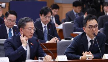 법무·검찰 동시에 수장 공백…새 형사사법체계 ‘산 넘어 산’