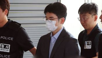 "흔적 남게 녹차라테로"…음료까지 정했던 '정이한 피습 자작극'