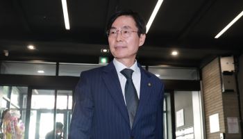 조경태, '당원권 정지 2년6개월' 징계 수용…"가처분·재심 안 한다"