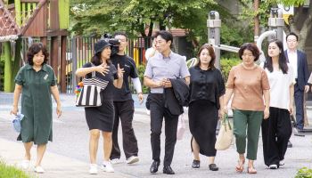 김경대 용산구청장, 용산어린이정원 방문해 주민 목소리 청취 [동네방네]