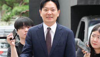 '선서 거부' 박상용 경찰 출석…"허무맹랑 고발, 수사력 낭비"