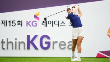 8언더파 몰아친 신예 이서윤 vs 외국인 첫 우승 도전하는 분짠