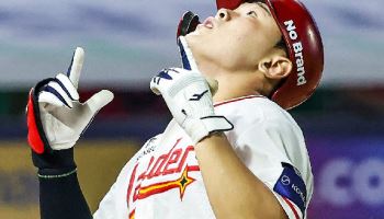 '17안타 13득점' SSG, 한화 3연전 싹쓸이…홈 100만 관중 돌파