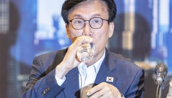 김민석, '석청갈등' 논란에  "앞으로도 투명하게 실명 논쟁할 것"