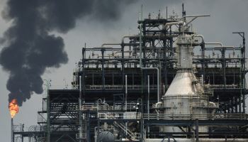 美 품으로 가는 베네수, OPEC 탈퇴 검토…60여년 석유질서 흔들?