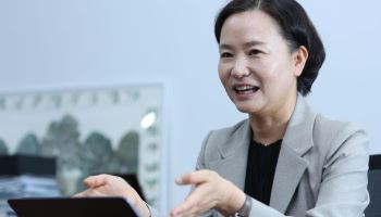 이해민 AI수석  “AI 전환서 사람이 탈락하면 안돼”…‘AI 기본사회법’  탄력