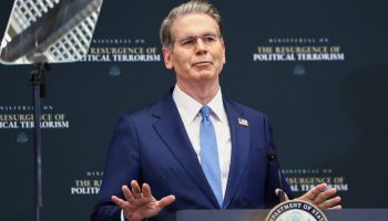 베선트, G20에 "中제품 수입 줄여라"…이란엔 "매주 제재"