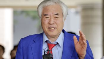 "李 대통령 소년원서 검정고시" 발언 전광훈, 경찰 피의자 조사