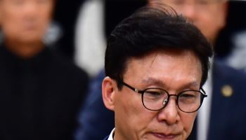 김민석 대표, 조희대 父 빈소 조문…‘재제청’ 관련 질의엔 침묵