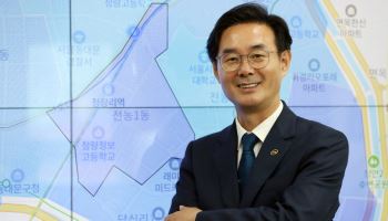 "온 가족이 환자에 매달리는 현실…민선 9기 첫 결재 통합돌봄 이유"