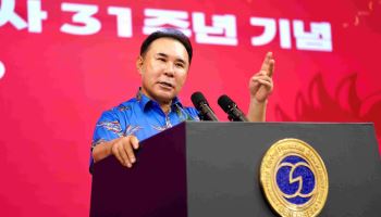 창립 31주년 BBQ…윤홍근 회장 “AI로 세계 매장 맛·품질 고도화”