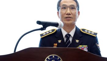 떠나는 유재성 경찰청장 대행 "위기, 더 큰 도약 계기로 삼아야"