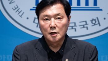 ‘조국 발언’에 野 “李 레임덕 본격화”... 與 “과도한 해석”