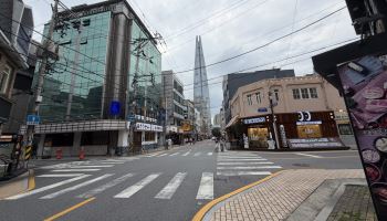 같은 잠실인데...`핫플` 송리단길 지고, 방이동은 `북적`