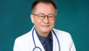 [건강 칼럼]  50세 이상 숨쉬기 힘들다면 '폐섬유화증' 의심해 봐야