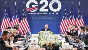 美 주도 G20, ‘AI 규제 최소화’ 합의…“새 규제보다 기존 법 우선”