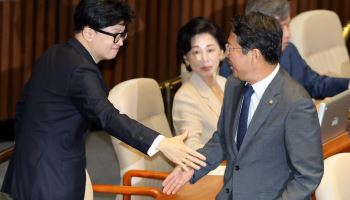 한동훈 "민주당 '오빠 카르텔', 내 입 막으려 한밤 대책회의"